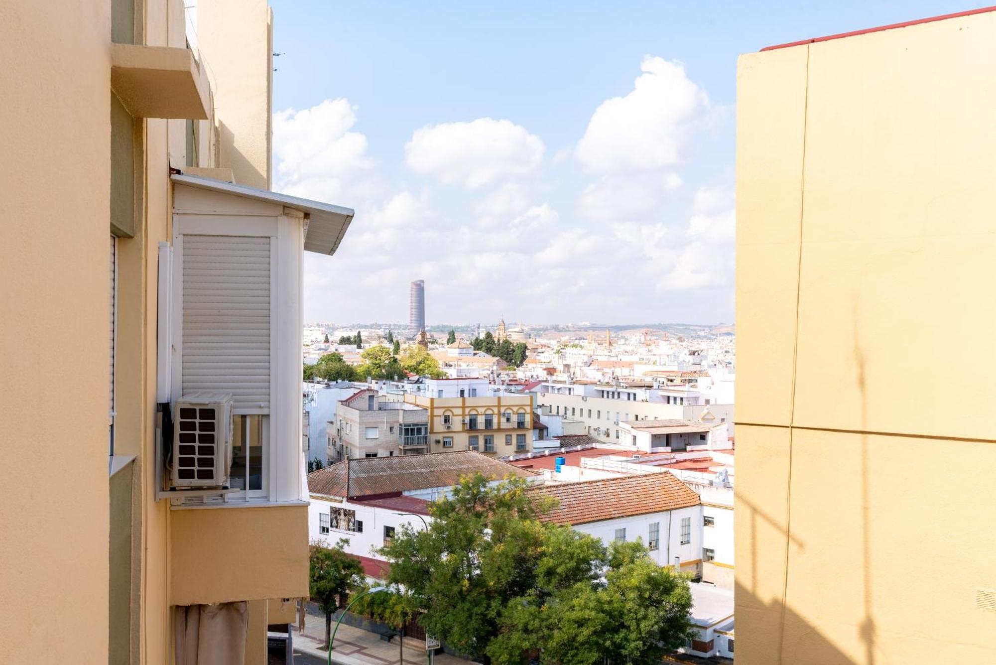 סביליה Apartamento Familiar Maria Auxiliadora מראה חיצוני תמונה